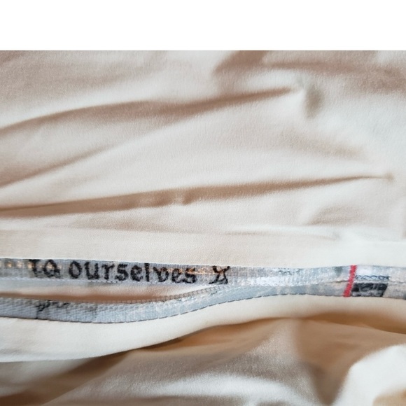 Lululemon Athletica Full Zip Hooded Rain Jacket - Picture 4 of 8